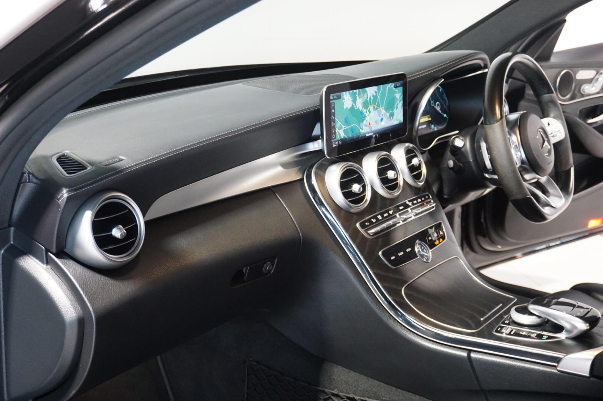 Mercedes-Benz C Class 2.0 C220d AMG Line Night Edition (Premium) Saloon 4dr Diesel G-Tronic+ Euro 6 (s/s) (194 ps)